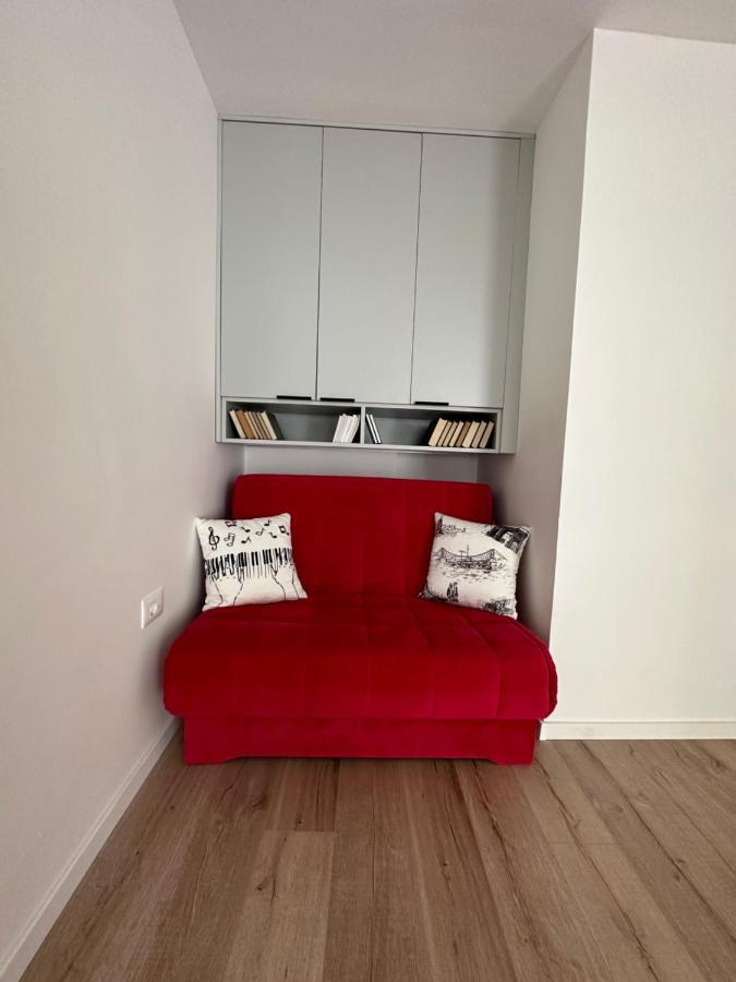Studio Y Gjakova Bagian luar foto